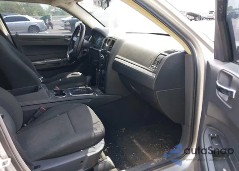 2008 Chrysler 300 Lx from USA, damaged, VIN 2C3KA43R58H269503